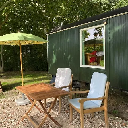 Gut Gross Fedderwarden Luxury tent
